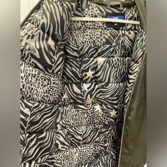 long green winter puffer coat - Picture 8 of 10